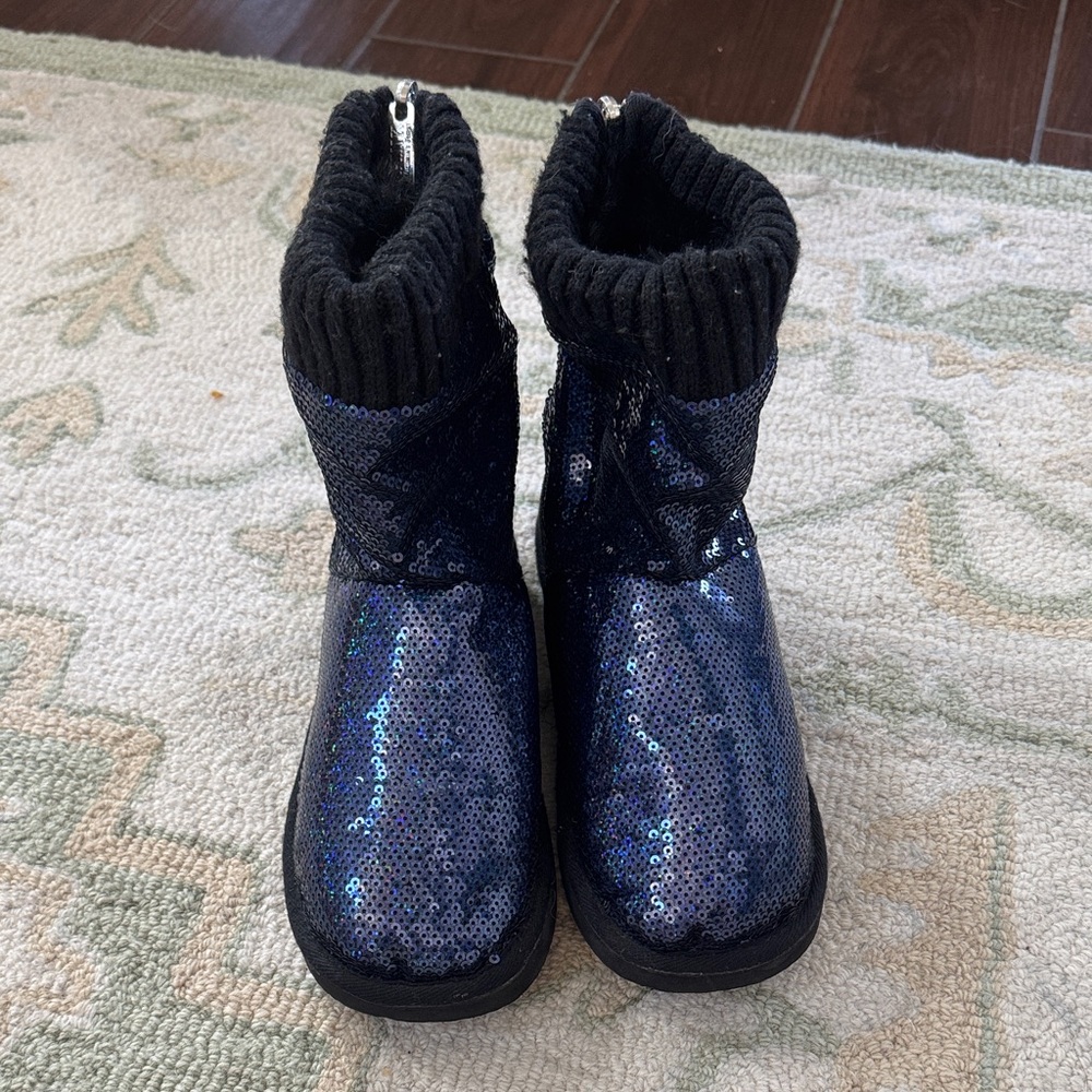 VS PINK Sparkly Blue Sequin Fur Lined Boots with Black Knit Cuffs